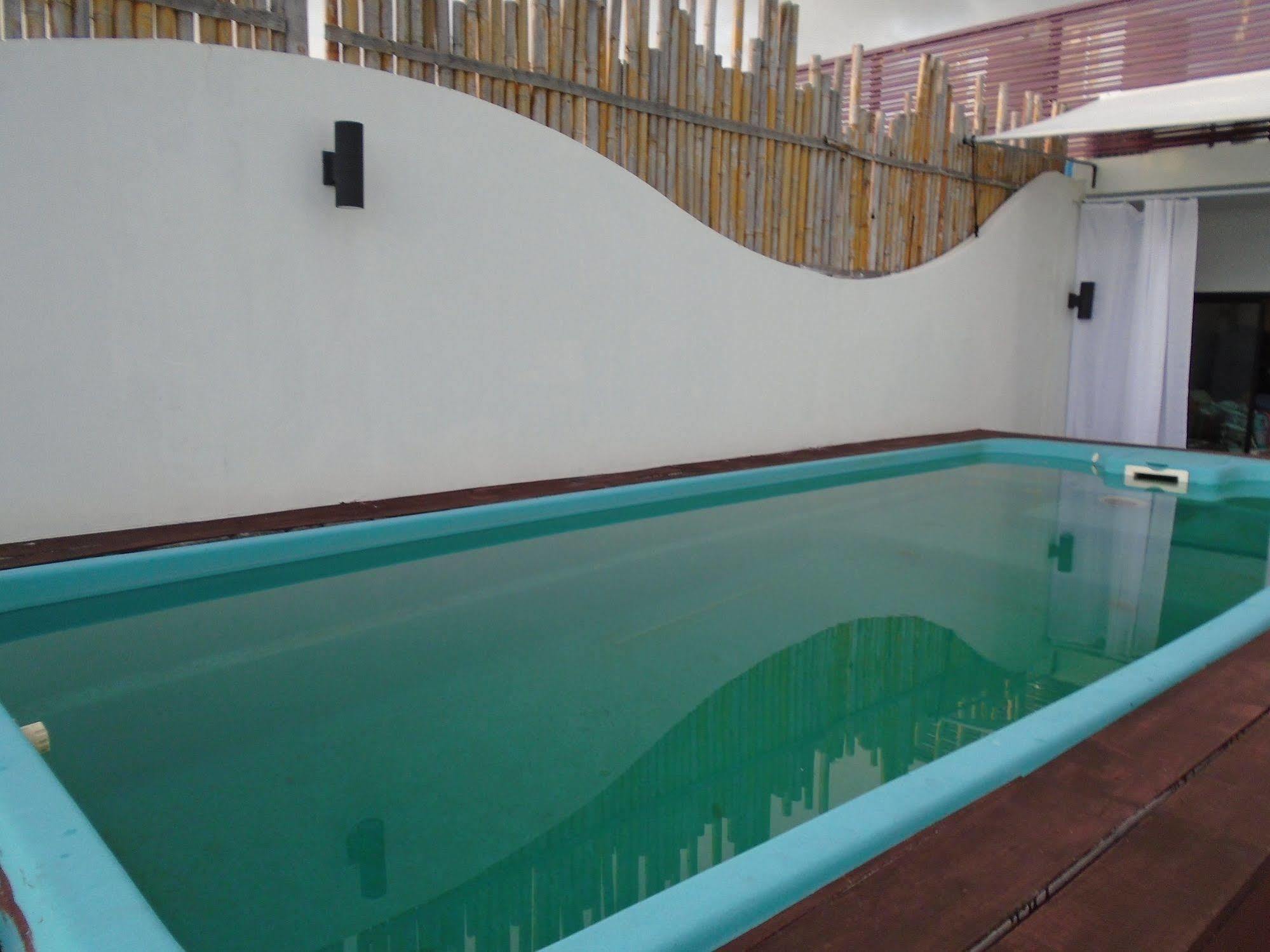 Kata Green Beach Hotel エクステリア 写真