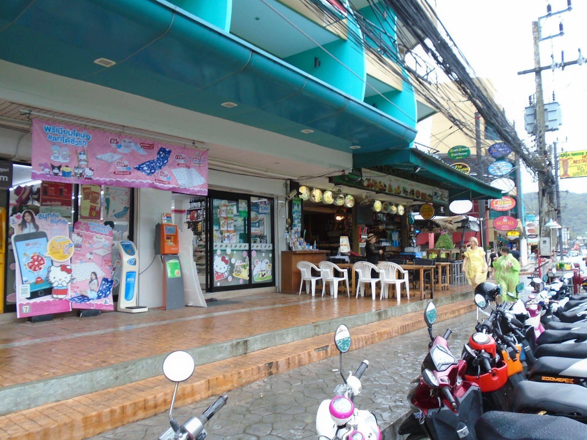 Kata Green Beach Hotel エクステリア 写真